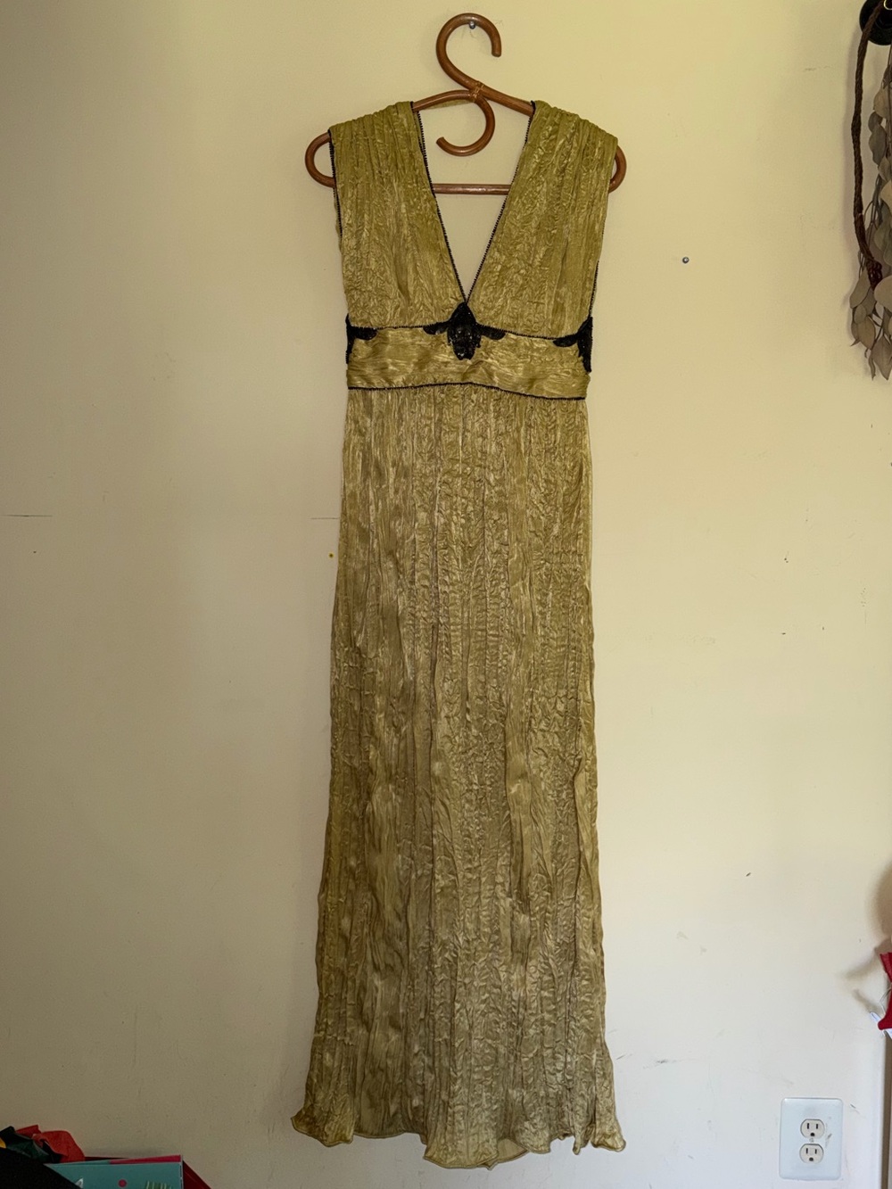 Sabina Musayev Gold V-Neck Evening Dress with Black Waist Detail